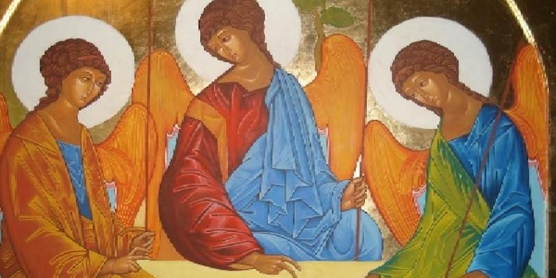 Canto Libero anima en Nuestra Señora de la Estrella de Navalagamella la Misa en la fiesta de la Santísima Trinidad