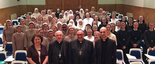 El arzobispo de Madrid participa en los cursos de verano para la vida consagrada de la UESD