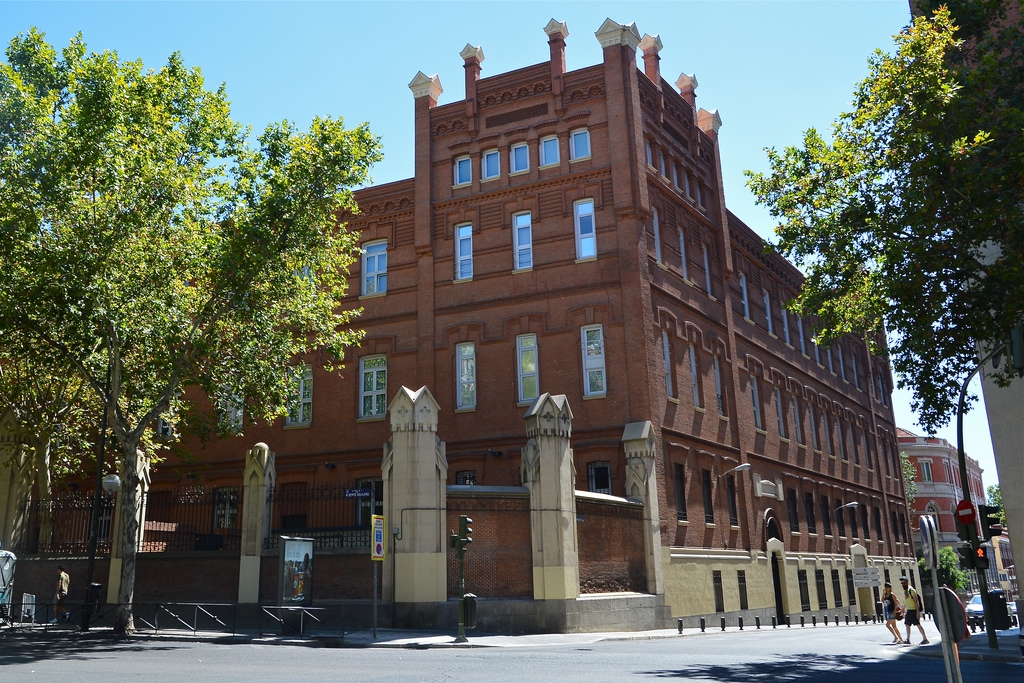 La Universidad Pontificia Comillas ICAI-ICADE acoge una sesión del Atrio de los Gentiles