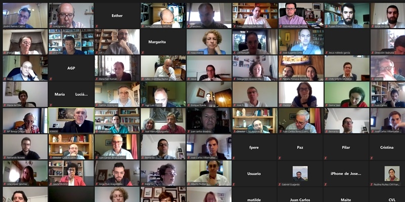 El cardenal Osoro mantiene el tradicional encuentro de fin de curso universitario por videollamada