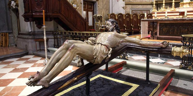 Óscar Castañón Bayón imparte este domingo el XXVI pregón de Semana Santa de la Hermandad de los Estudiantes