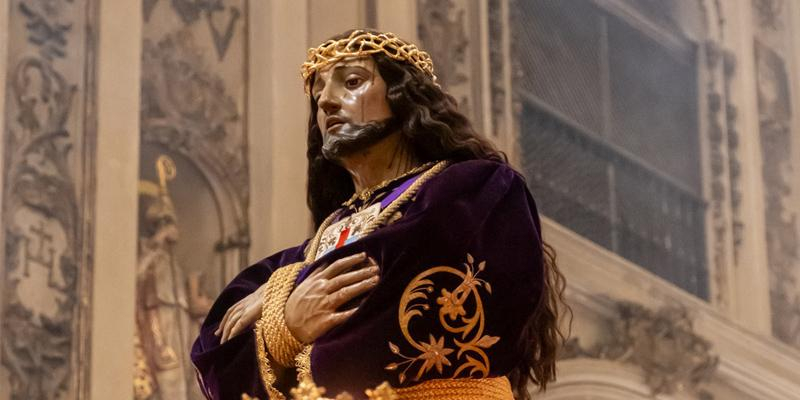 La Hermandad de Jesús El Pobre recorre el Jueves Santo el centro de Madrid