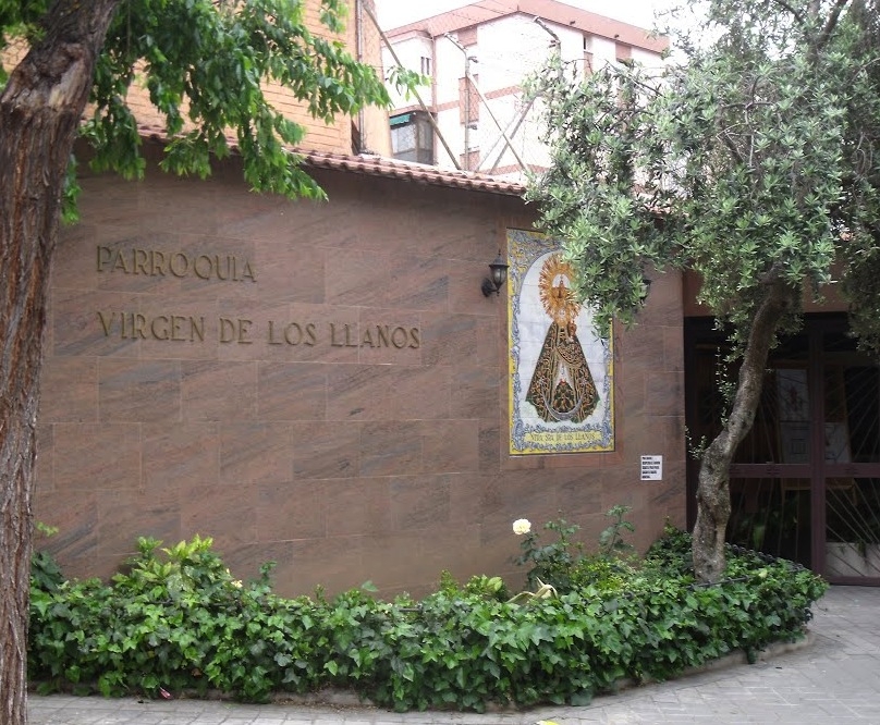 Fiesta de clausura del 50 aniversario de la erección canónica de la parroquia Virgen de los Llanos