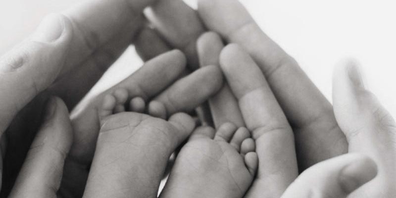 Dolores Velarde imparte una conferencia sobre la familia en San Ricardo