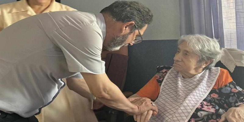 Monseñor Vicente Martín visita la Residencia “Fundación Santa Lucía” de Cáritas Madrid: «Las personas mayores tenéis mucho que enseñar a los más jóvenes»