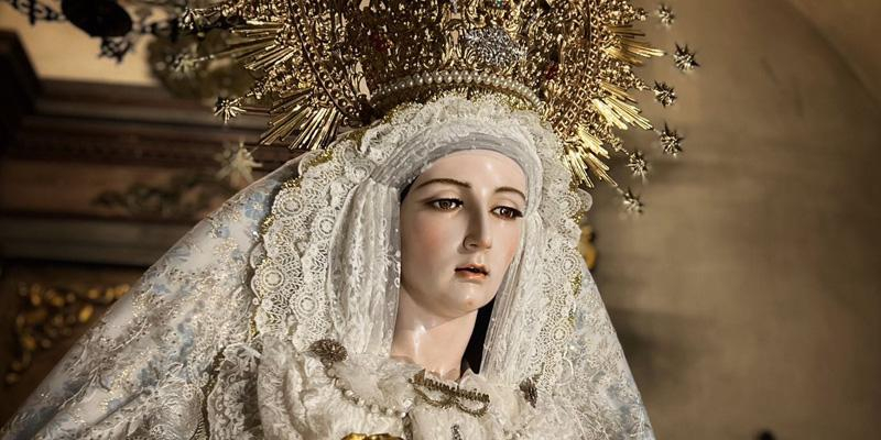 Antonio Dubé, escultor de la Virgen de La Borriquita: «Me emociona mucho saber que la Virgen va a estar este Domingo de Ramos por las calles de Madrid»