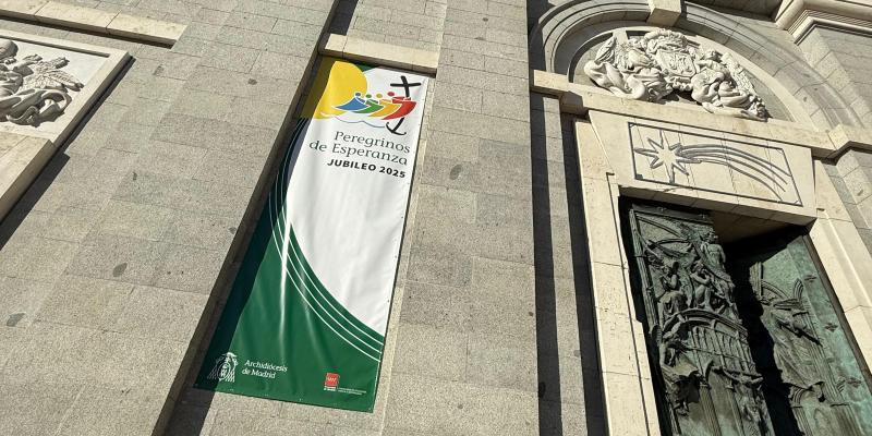 La Almudena se abre a la esperanza