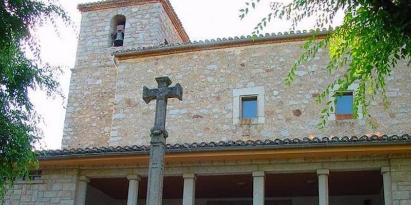 El padre Fernando Da Silva toma posesión este domingo como párroco de San Ildefonso, de Collado Mediano