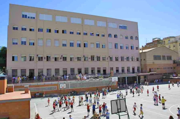 Alumnos del colegio Sagrados Corazones reciben el sacramento de la Confirmación