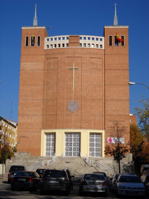 Programa de radio en la parroquia Santa María Micaela y San Enrique