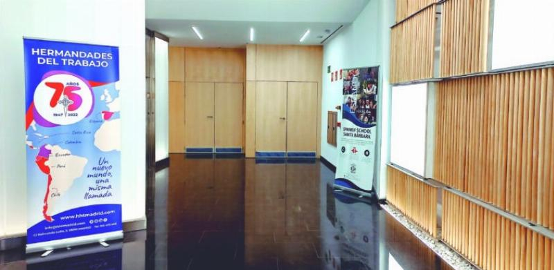 El cardenal Osoro preside la reinauguración de la sede institucional del centro de Madrid de Hermandades del Trabajo