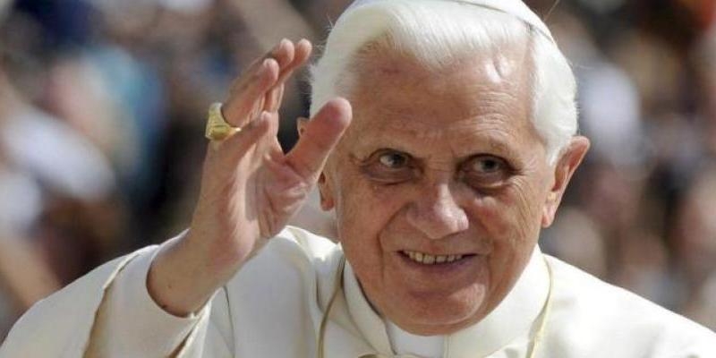 El doctor Christoph Ohly interviene en el XX curso de Antropología Filosófica de la FUE sobre Benedicto XVI
