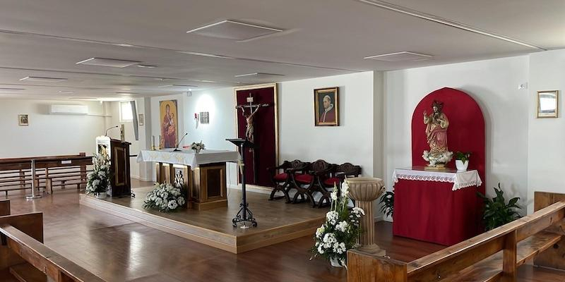 El vicario episcopal de la VIII visita San Pablo VI de Tres Cantos en la solemnidad de Pentecostés