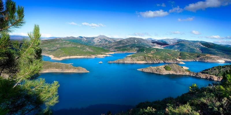 María Lorca, joven de la parroquia de Santa María Madre de Dios de Tres Cantos: «Nuestro campo de trabajo en El Atazar es una mezcla de diversión, trabajo y reflexión»
