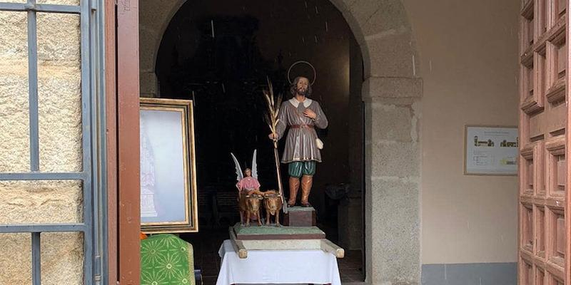 Braojos de la Sierra celebra la fiesta de san Isidro Labrador con Misa solemne, procesión y bendición de los campos