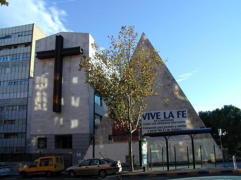 El vicario episcopal de la I confirma en Nuestra Señora del Tránsito