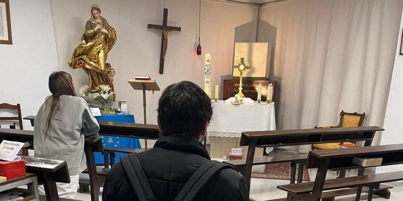 Rafael, con 22 años, recibe la iniciación cristiana completa: «La fe hay que sentirla para saber lo maravillosa que es»