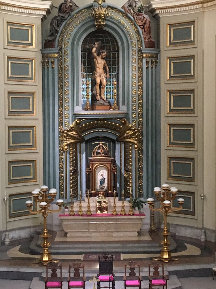 Pedro Pablo Colino, párroco de San Sebastián: «Que aprendamos a someternos a Dios antes que a los hombres»