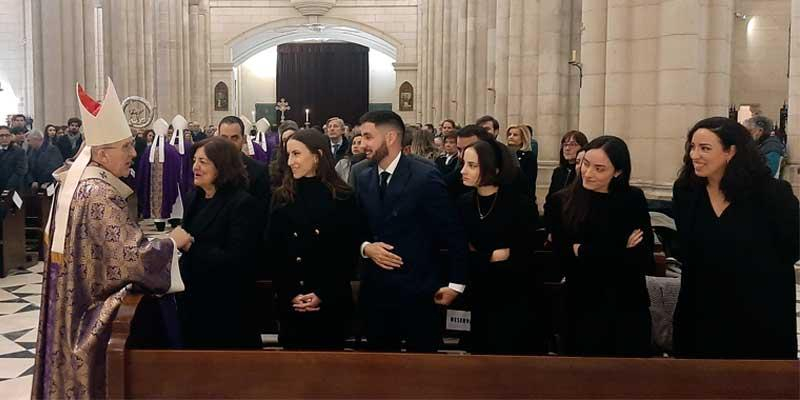 El arzobispo resume las tres pasiones de José Luis Mendoza: Jesucristo, la Iglesia y la construcción del ser humano en la cercanía de Dios
