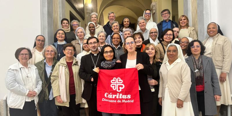 El cardenal Cobo, a las comunidades de Vida que atienden proyectos de Cáritas Diocesana de Madrid: «Gracias por vuestra forma de ir acompañando en nombre de toda la Iglesia»