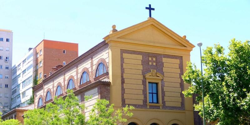 Juan Carlos Merino preside en el tercer monasterio de la Visitación un encuentro de oración de Hakuna para universitarios