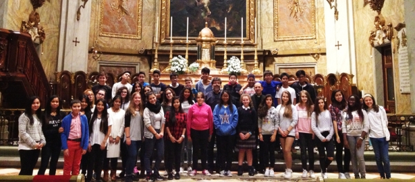Premiere de la Schola Cantorum Príncipe Miguel en la basílica Pontificia de San Miguel