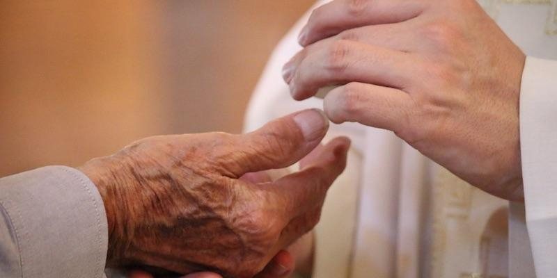 Santa Teresa de Jesús de Tres Cantos organiza una conferencia con el título 'Cuidar hasta el final'
