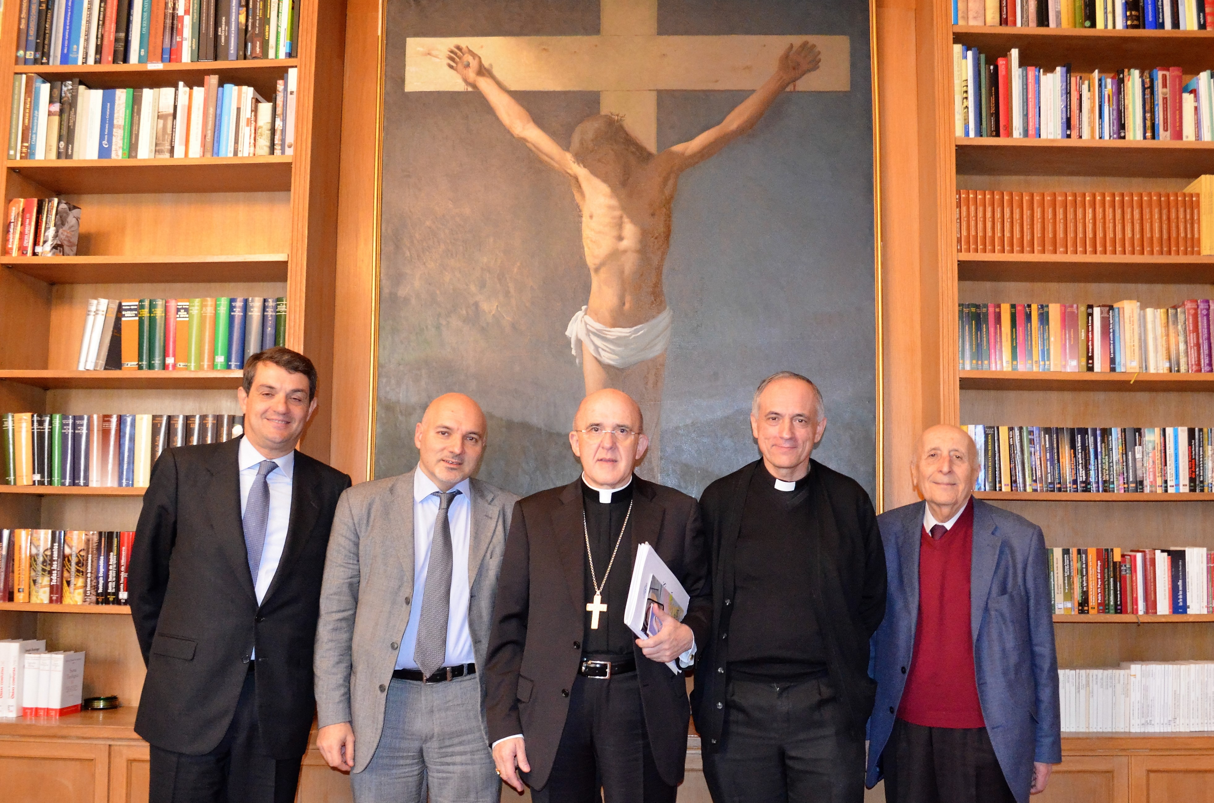 El arzobispo de Madrid recibe al fundador y a los responsables de Radio María