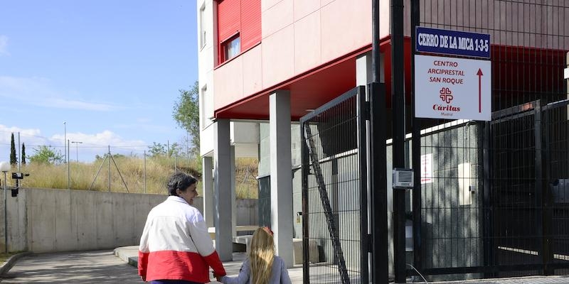 El centro residencial Sínodo 2005 recibe por Navidad la colaboración del colegio Tajamar