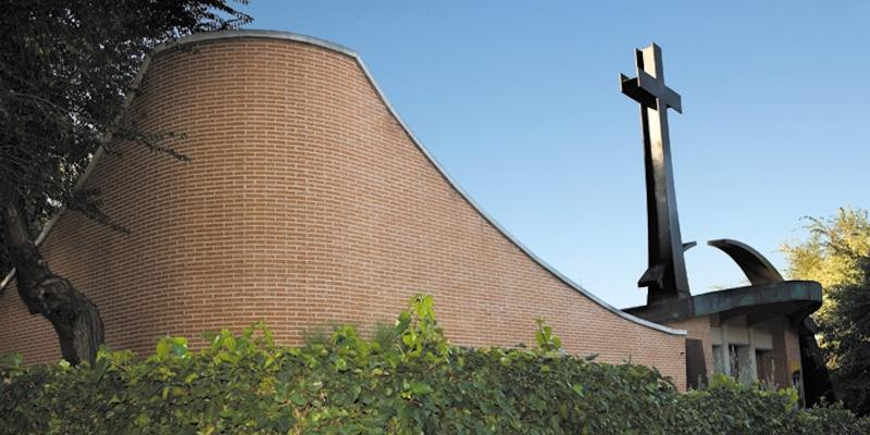 El cardenal Osoro celebra una Eucaristía en el 25 aniversario de la dedicación de Nuestra Señora de Belén de Moratalaz
