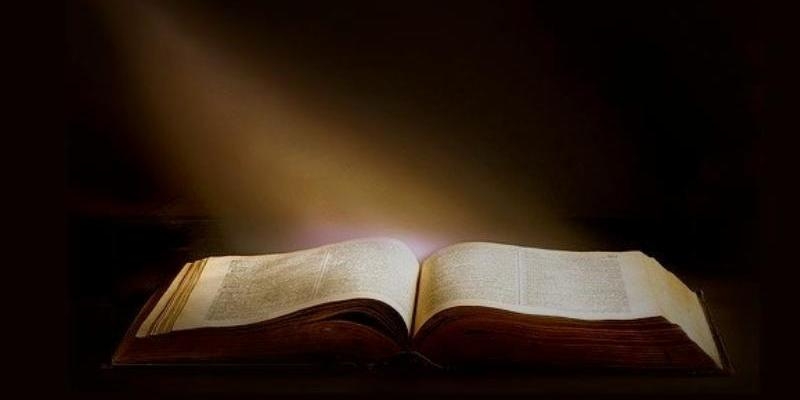 La hermandad del Gran Poder y Esperanza Macarena organiza actividades de formación para sus miembros