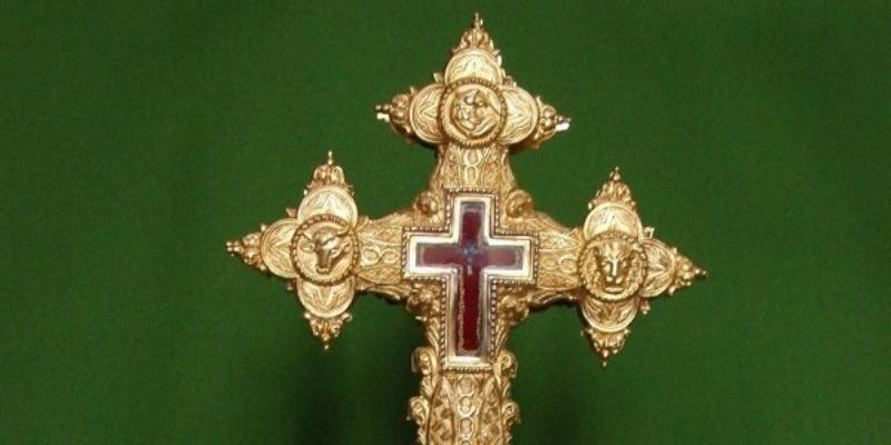 Santa Cruz, de Atocha, celebra las fiestas de la Exaltación de la Santa Cruz y de la Virgen de los Dolores