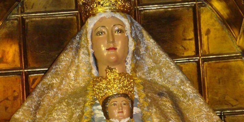 El cardenal Amigo celebra en la colegiata de San Isidro una solemne Eucaristía en honor a la Virgen de los Reyes