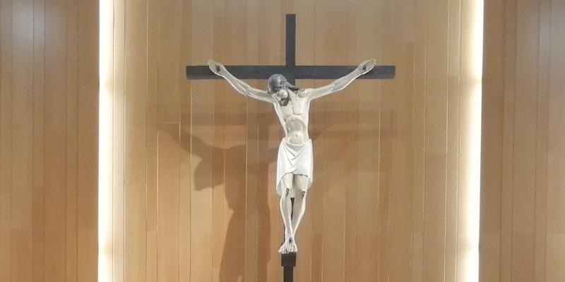 Nuestra Señora de la Misericordia acoge el tradicional encuentro del Jueves Santo de los sacerdotes de la Vicaría IV