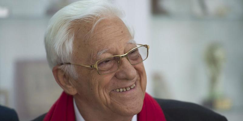 El padre Ángel García celebra el 60º de su ordenación sacerdotal con una Misa presidida por el cardenal Osoro