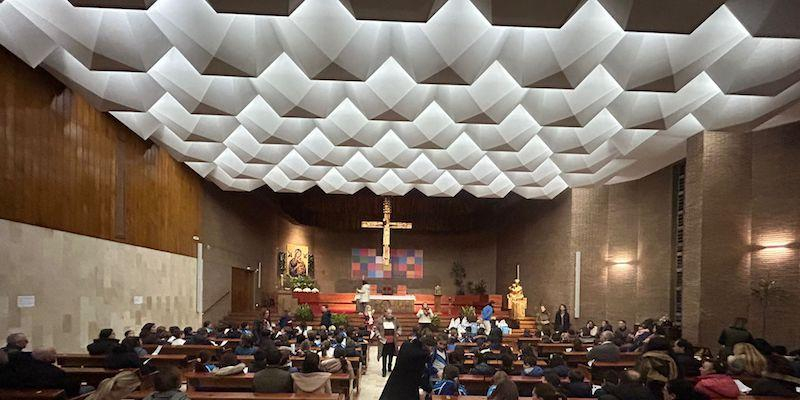 Música sacra y Palabra en Santísimo Redentor en un concierto de duduk y chelo