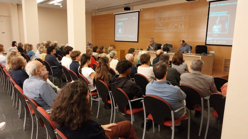 La Parroquia Santísimo Redentor sigue celebrando la Semana de la Palabra con diversas actividades: «La Biblia es el gran testigo de esta historia de la salvación»