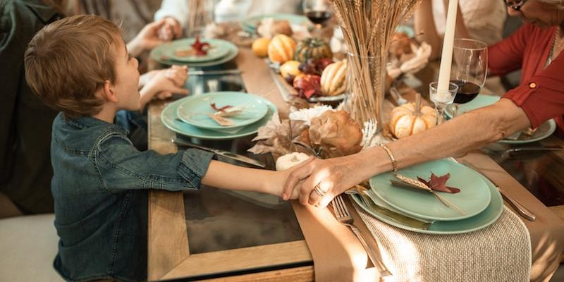 Juan Carlos Vera bendice la Casa Familiar Santa Zita de Cáritas Diocesana de Madrid