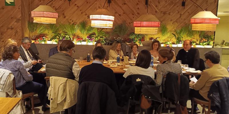 De Londres a Aravaca: la impronta de Chesterton y la literatura en el club de lectura de la parroquia san Josemaría