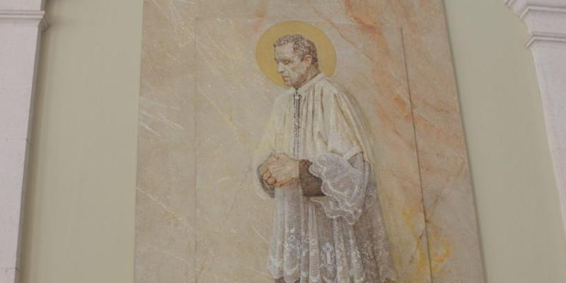 El cardenal Osoro bendice la nueva parroquia de San José María Rubio en el barrio de El Cañaveral