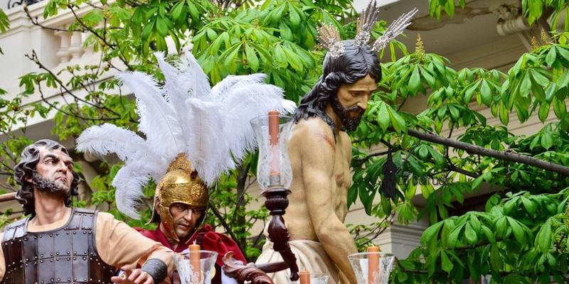El Silencio recorre el centro de Madrid en la tarde del Domingo de Ramos