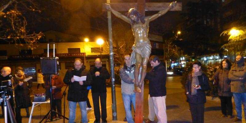Sagrado Corazón de Jesús inaugura la Cuaresma con la salida del Cristo de la Misericordia a la plaza de Prosperidad