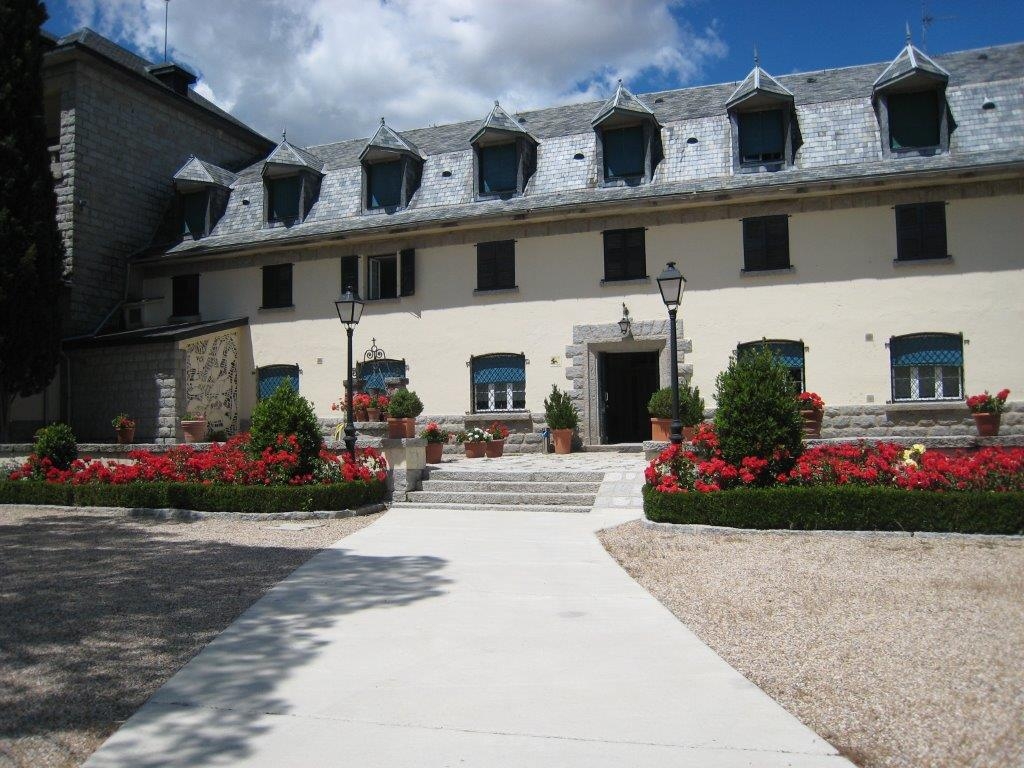 Santa María de Los Negrales acoge un encuentro de las AMPAS de los colegios de la Institución Teresiana