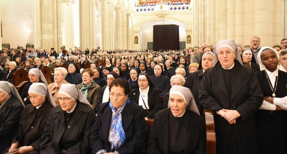 Monseñor Carlos Osoro a la vida consagrada: “Sois un don de Dios para el anuncio del Evangelio”