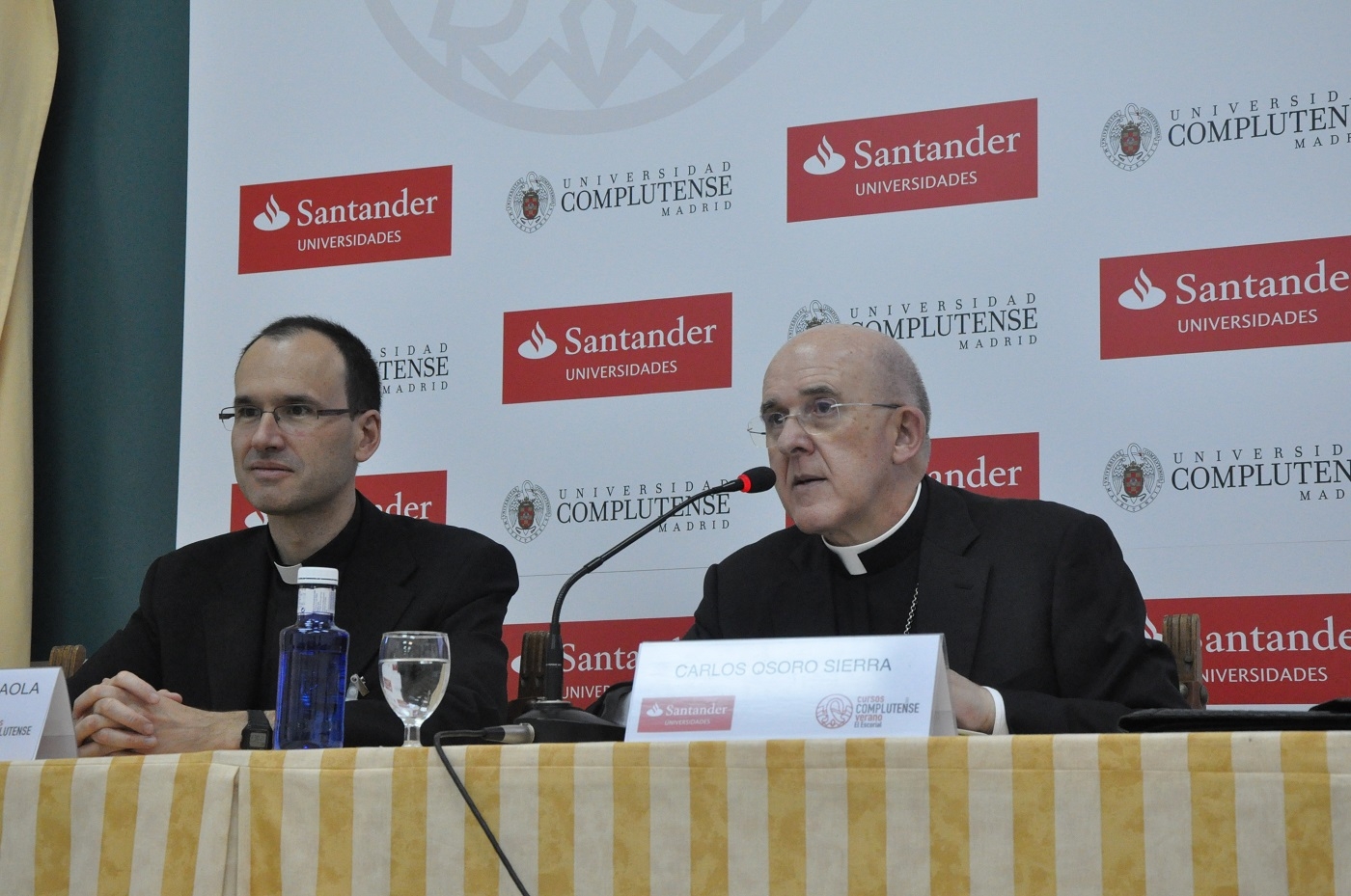 Cardenal Osoro, en el curso de verano de la UESD: «La Iglesia de la Cruz es la Iglesia de la ternura y de la misericordia»