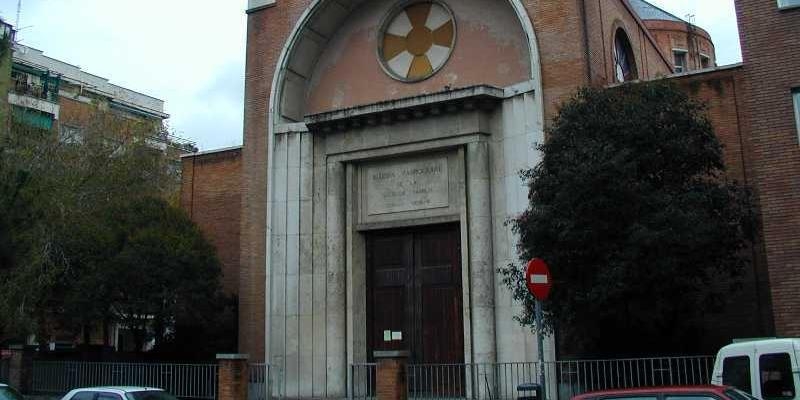 El vicario episcopal de la II preside la toma de posesión del párroco de Sagrada Familia