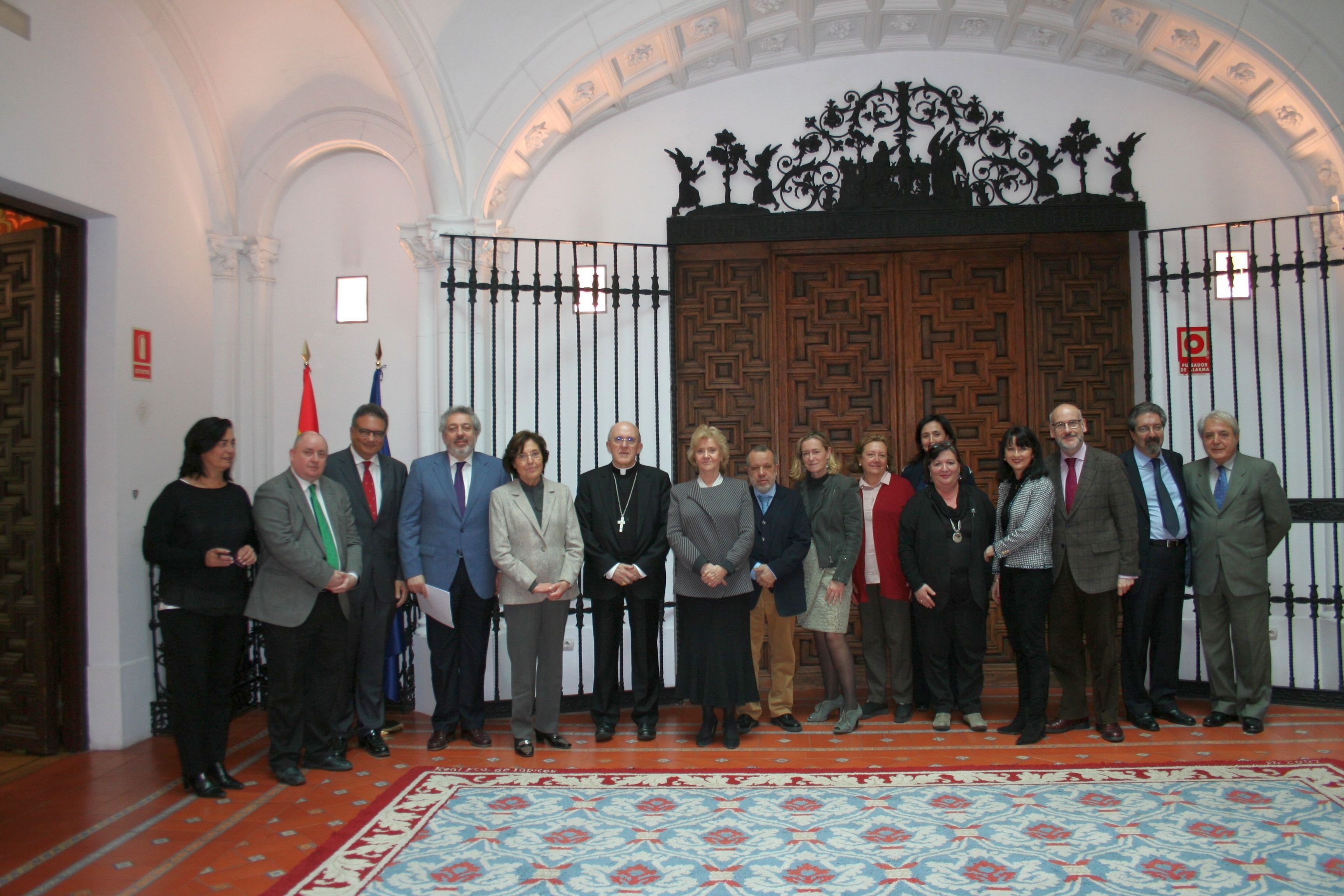 El arzobispo se reúne con la defensora del pueblo, Soledad Becerril