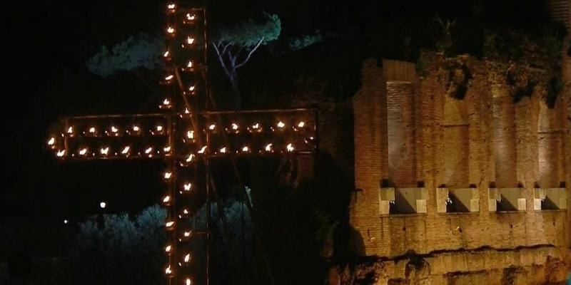 COPE te lleva a casa la Semana Santa con nuevos programas y formatos multimedia