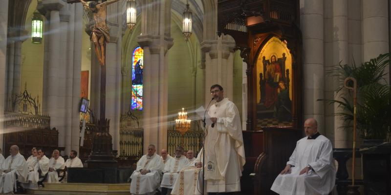 El cardenal José Cobo agradece a todas las personas que «hacen Cáritas» en Madrid: «Sois parte fundamental de la Iglesia»