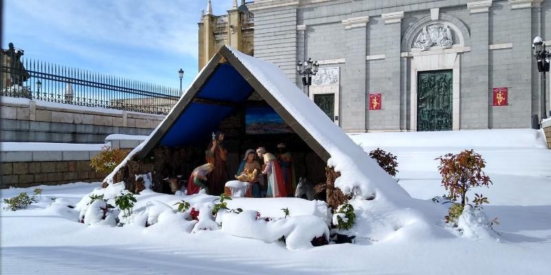 Entrega del icono peregrino en la Festividad de la Sagrada Familia
